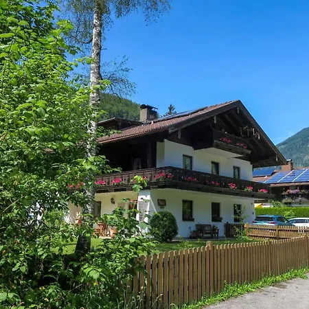 Haus Hochhaeusler Appartement Schneizlreuth