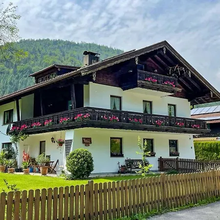 Apartment Haus Hochhaeusler Schneizlreuth