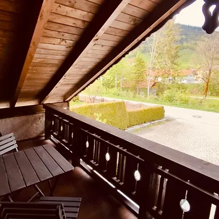 Haus Hochhaeusler *